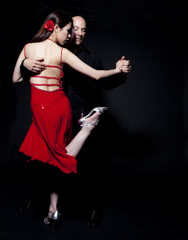 couple doing the tango