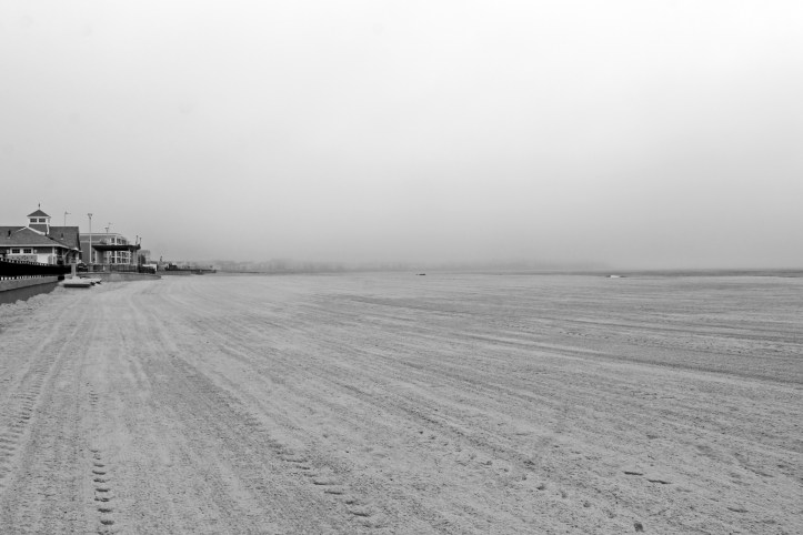 Hampton Beach BW.JPG